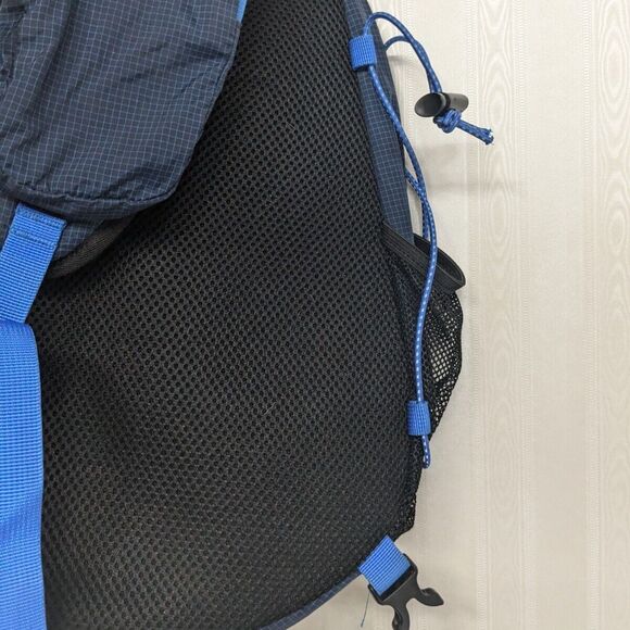 Eddie Bauer Youth Backpack - Travelers Daypack Vacation On The Go Bag Crossbody - Picture 6 of 10